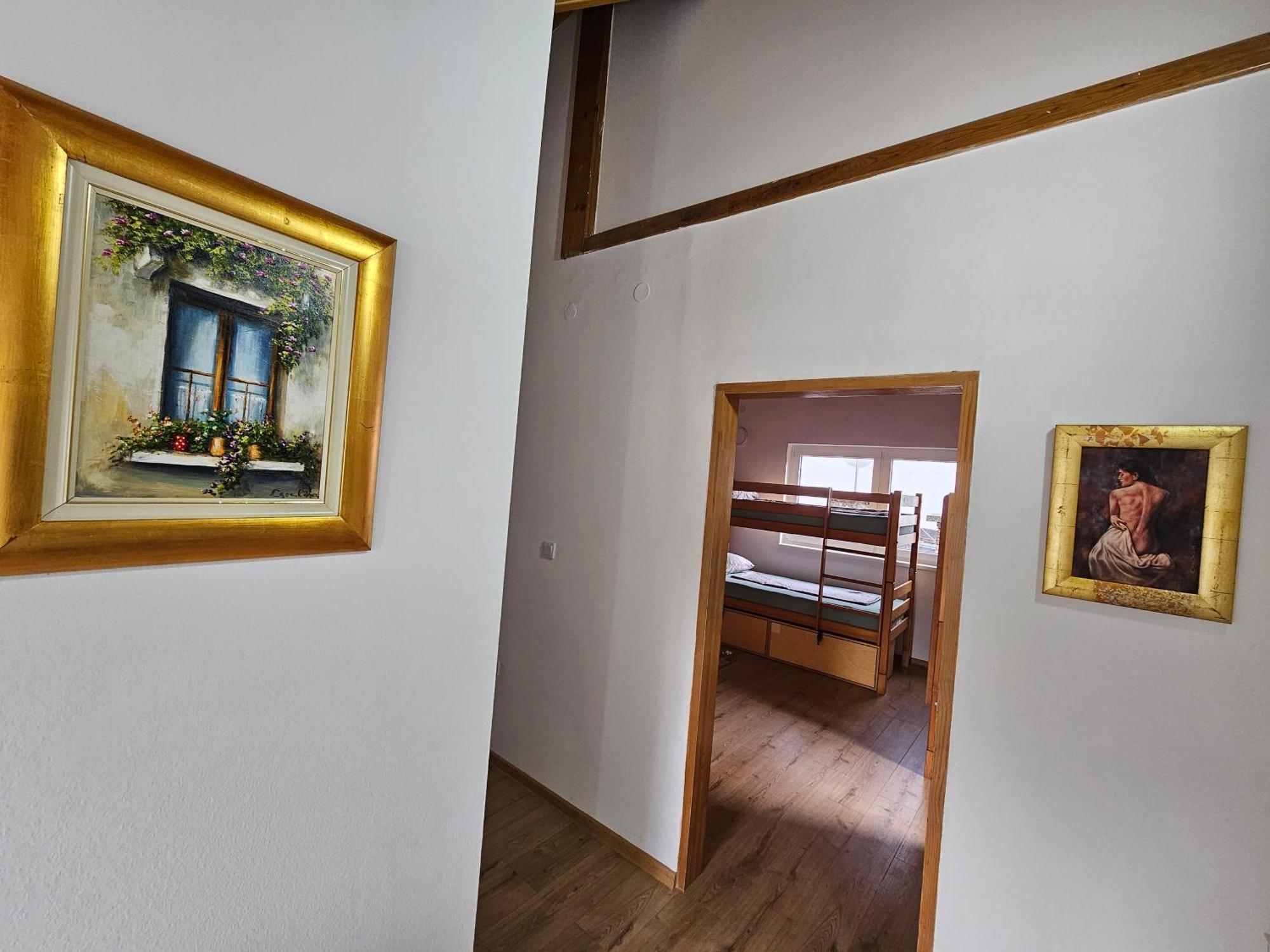 Leopold Chillout Hostel Sarajevo Ngoại thất bức ảnh