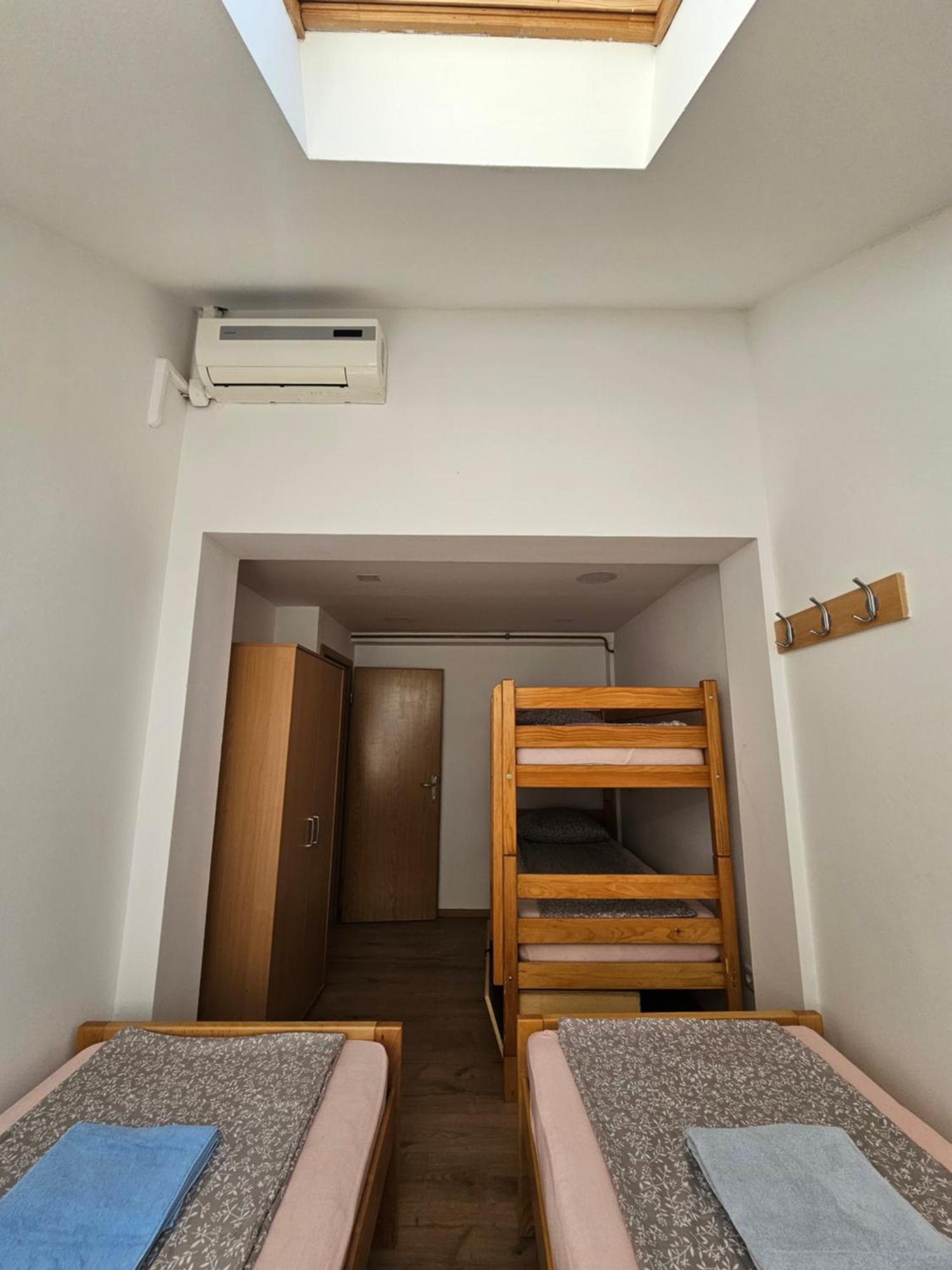 Leopold Chillout Hostel Sarajevo Ngoại thất bức ảnh
