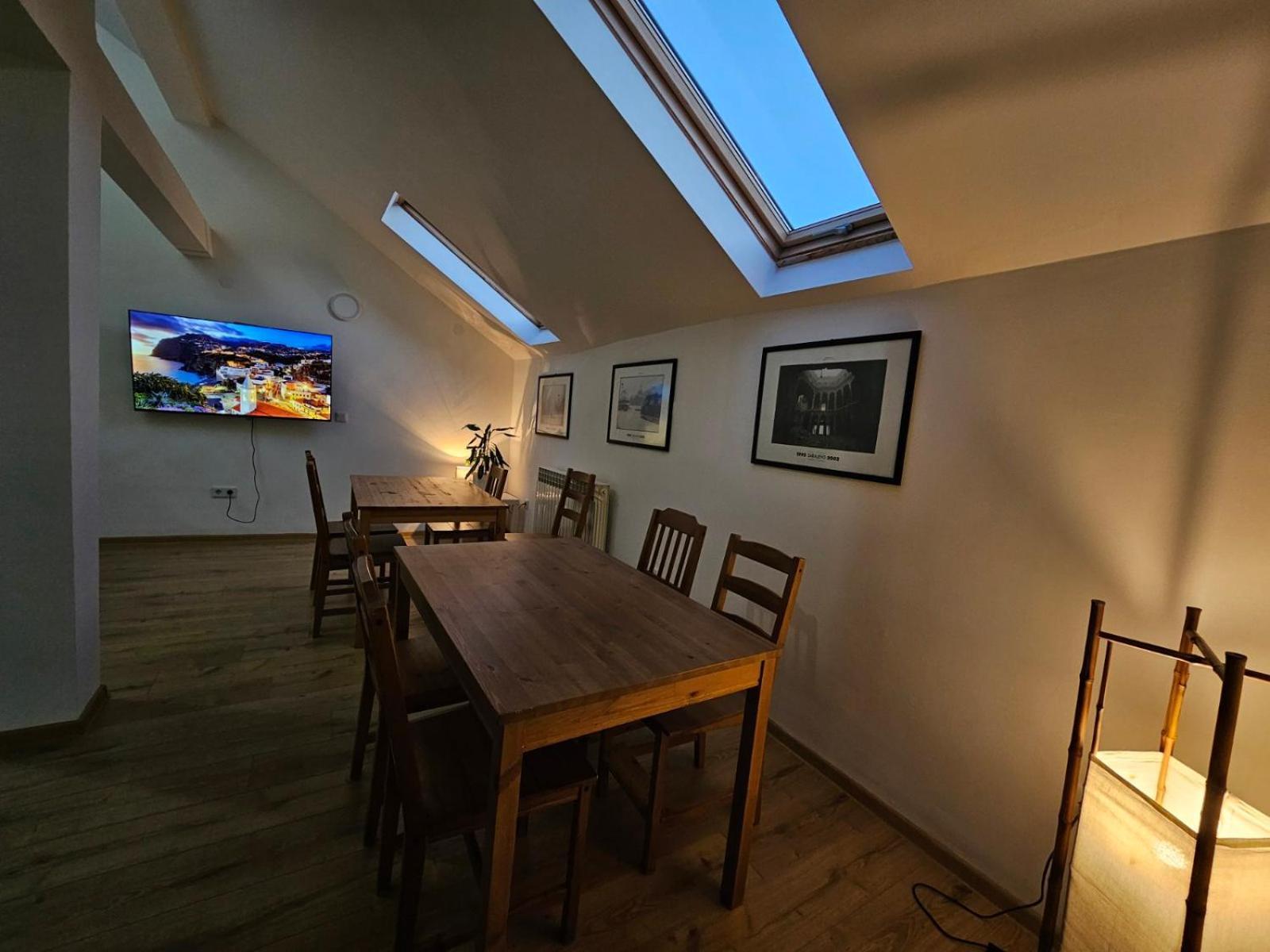 Leopold Chillout Hostel Sarajevo Ngoại thất bức ảnh
