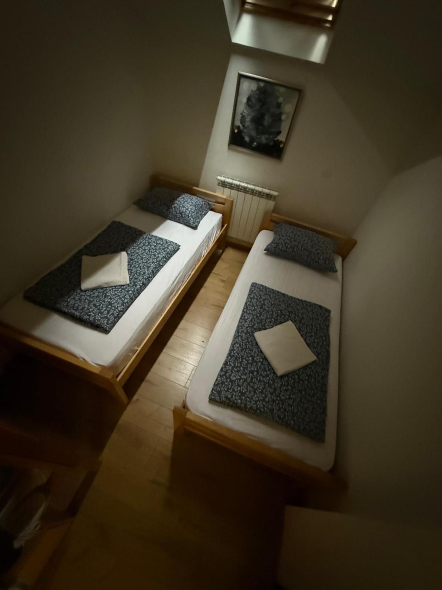 Leopold Chillout Hostel Sarajevo Ngoại thất bức ảnh